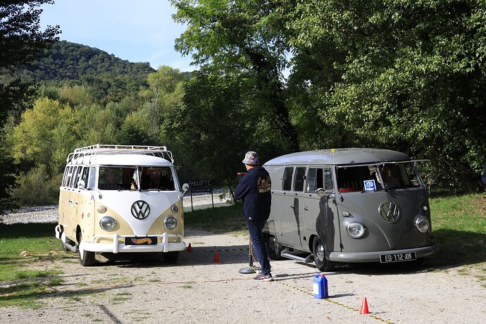 C6D03C33-2333-4972-A7C8-E3644E8E46F1