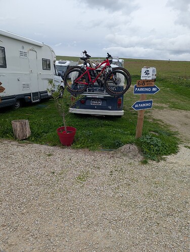 PXL_20250916_164417373.MP (1)