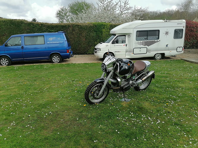 336325952_1355064098623710_6398885441715592858_n