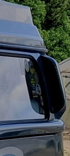 Screenshot_20251129_233247_Samsung Internet