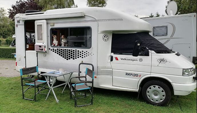 484494785_3946577908896087_8185352022246539787_n