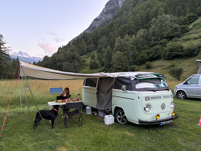 20240717_190404395_iOS